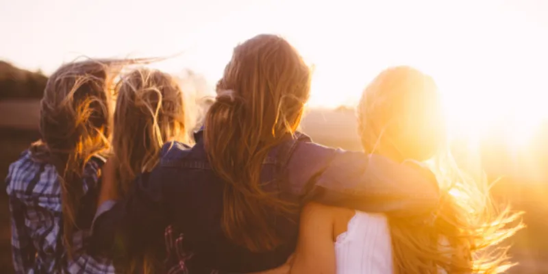 Giải mã con số may mắn từ giấc mơ thấy bạn cũ