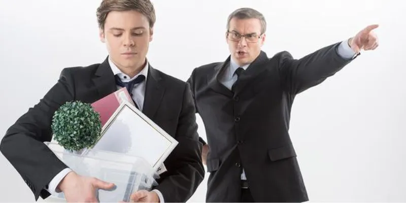 Nằm mơ thấy bị đuổi việc - Căng thẳng, áp lực công việc