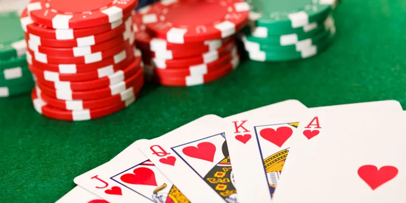 Vai trò của các vị trí trên bàn Poker đối với chiến thắng