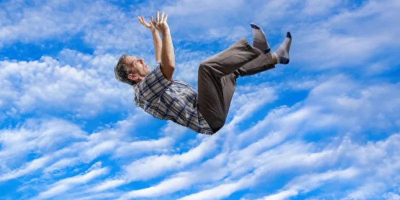 Nằm mơ thấy bị rơi xuống nước