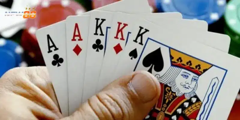 Tổng hợp các trò chơi bài ăn tiền thật tại New88